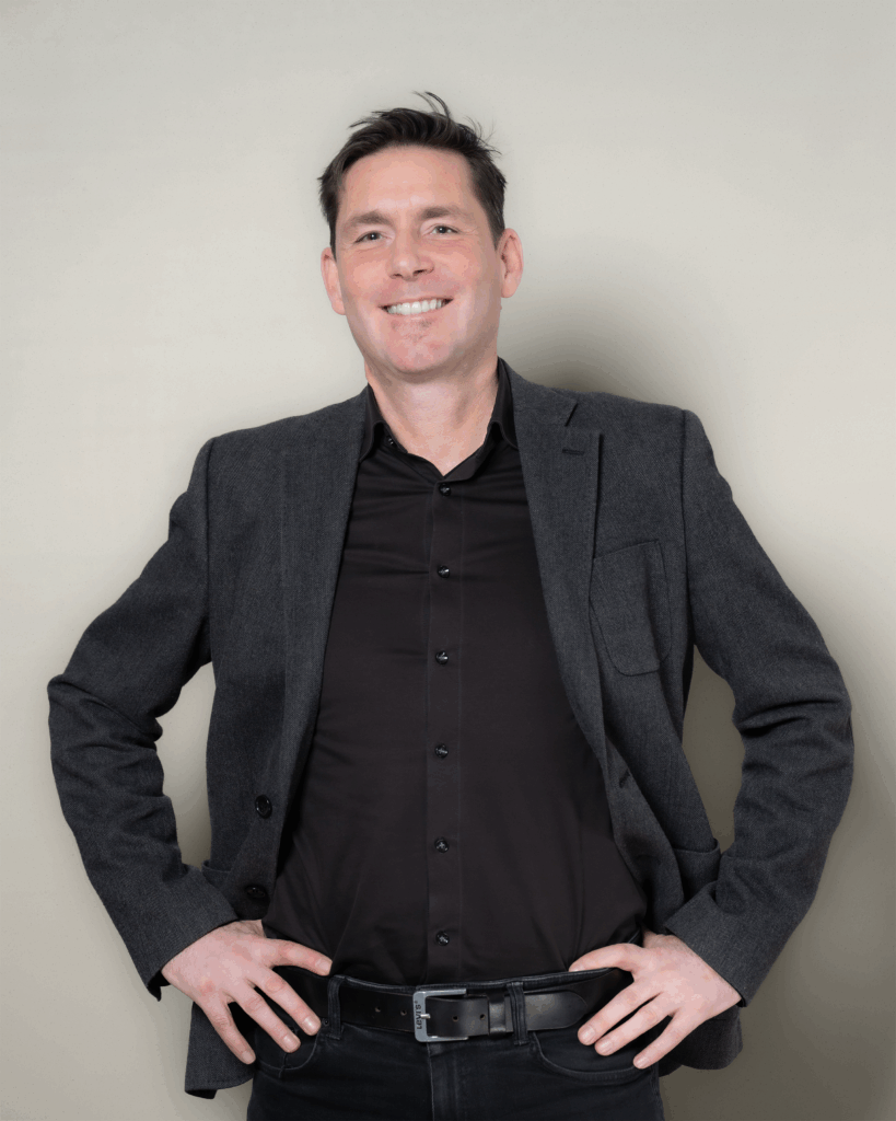 Portrait von Julian Baker